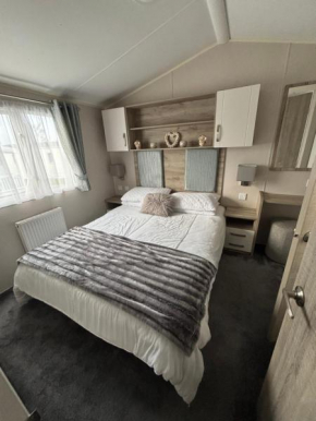 Belle Aire Caravan Park, Sleeps 6, Bed Linen and Towels Included, Free WiFi, No Pets